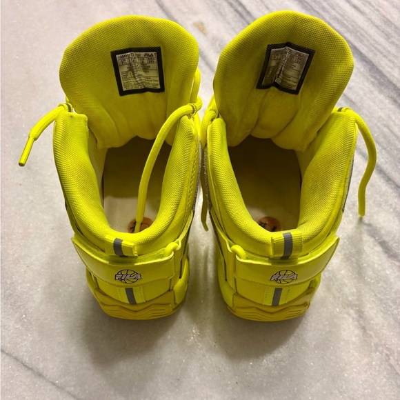 Fila Grant Hill 2 Women’s Basketball Shoe in Safety Yellow High-Top Sneakers - Picture 5 of 7